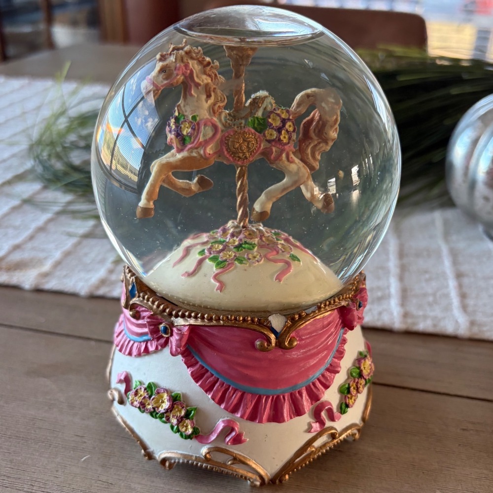 San Francisco Music Box Co Pink Carousel Horse Snow Globe Carousel Waltz 100mm